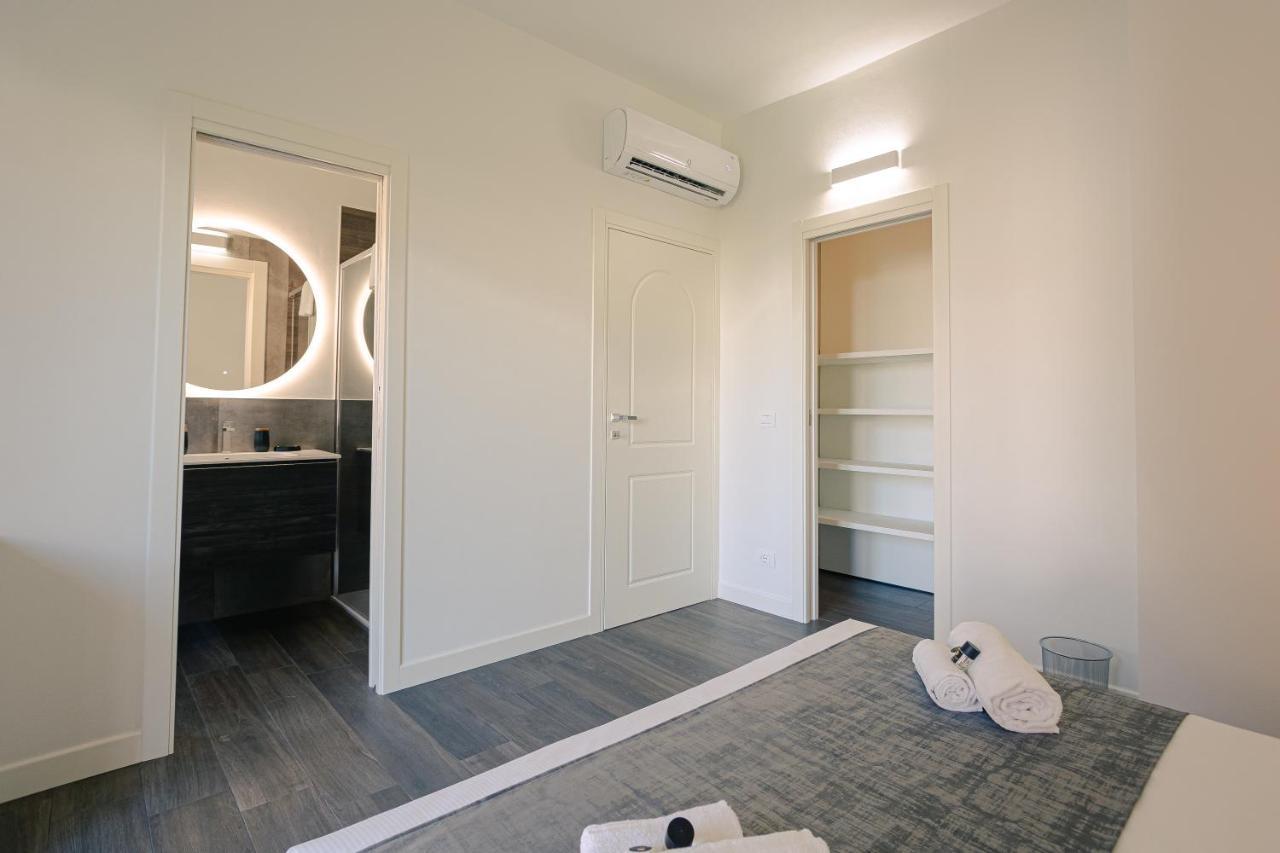 Verona Centre Suite - Royal Welcome Bagian luar foto